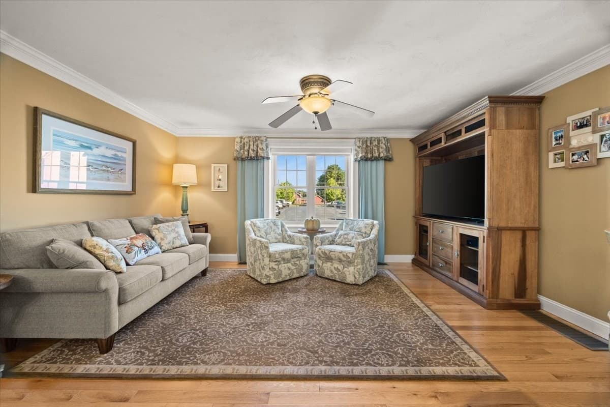 Condominium at 11 Cassidy Place # 11, Bridgewater MA 02324, Bridgewater, photo 5 of 32