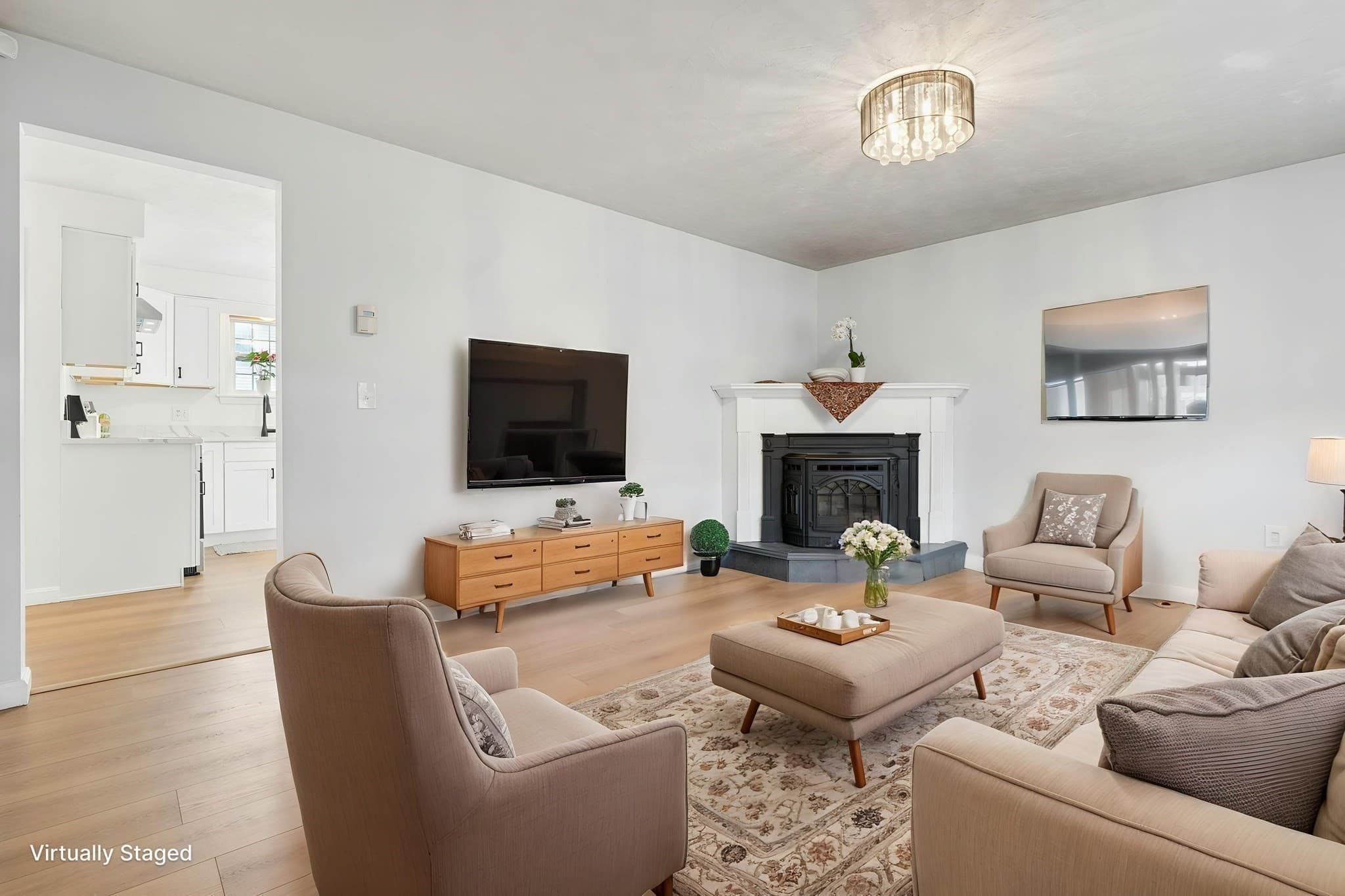 Single Family Residence at 14 Phoenix St, Worcester MA 01604, Worcester, photo 7 of 38