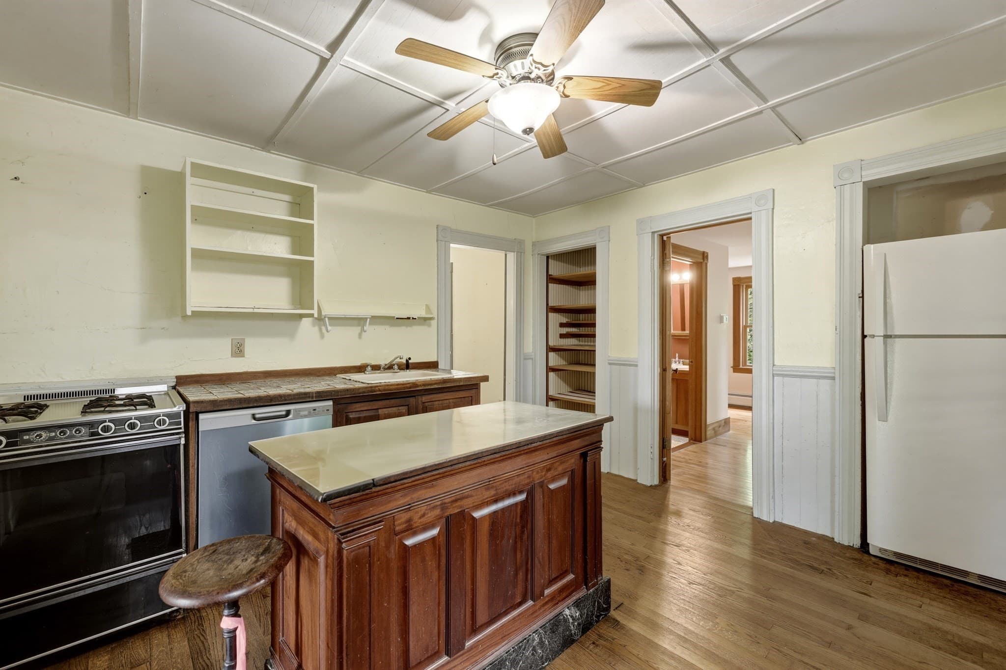 Single Family Residence at 52 Baker St, Amherst MA 01002, Amherst, photo 4 of 42