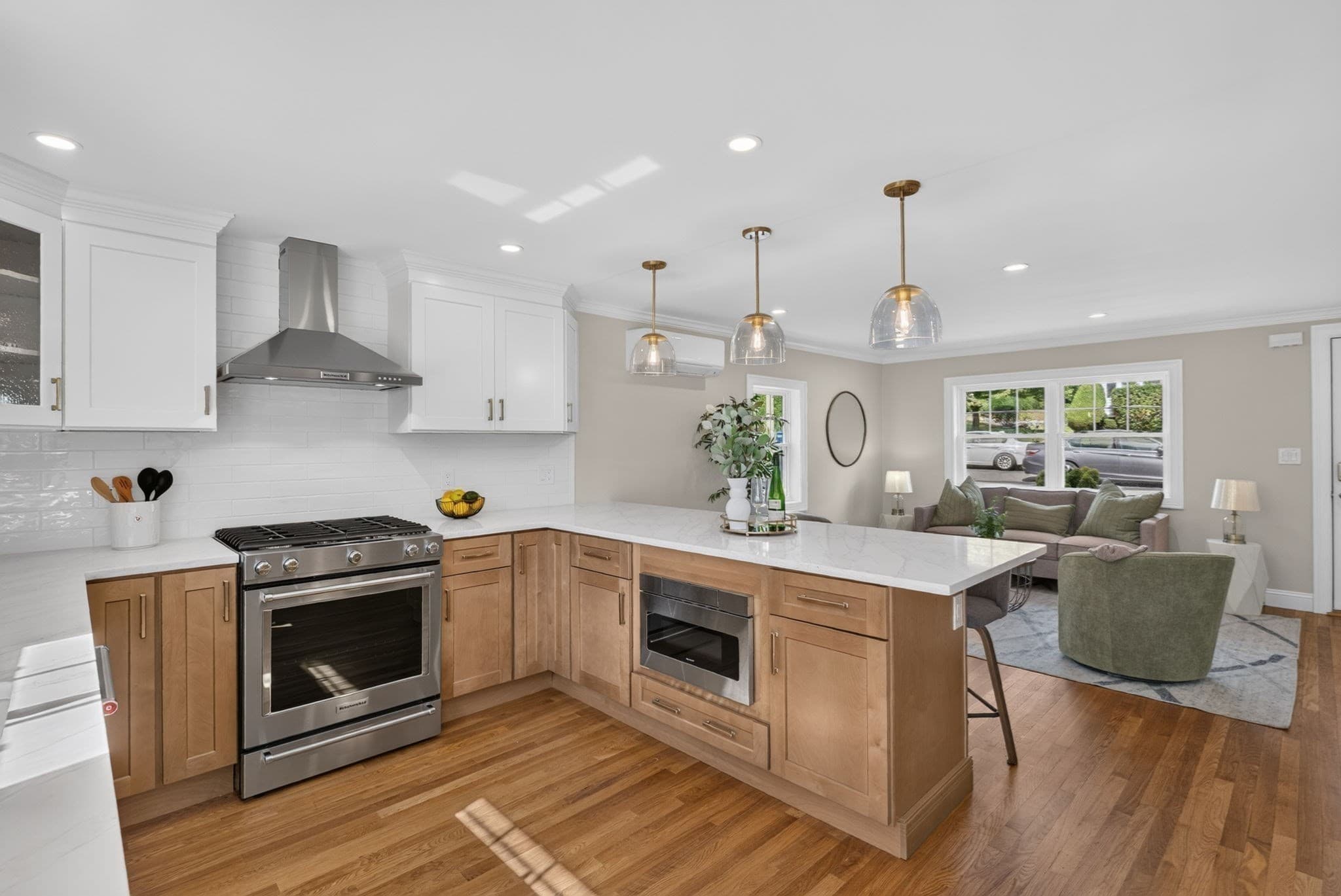 Single Family Residence at 24-1/2 N Central St, Peabody MA 01960, Peabody, photo 6 of 36