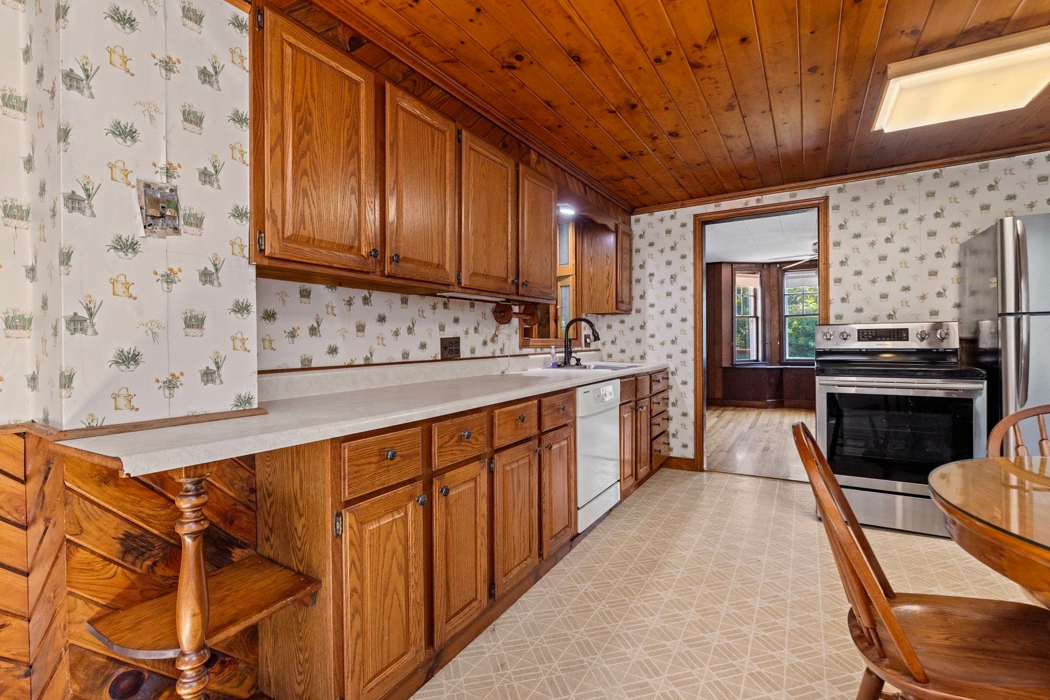 Single Family Residence at 175 Berry St, Wrentham MA 02093, Wrentham, photo 9 of 40