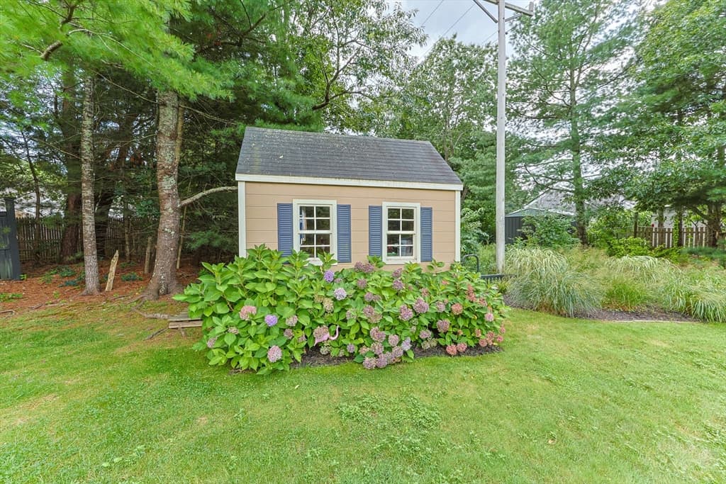 Single Family Residence at 75 Jobys Ln, Barnstable MA 02655, Barnstable, photo 24 of 28