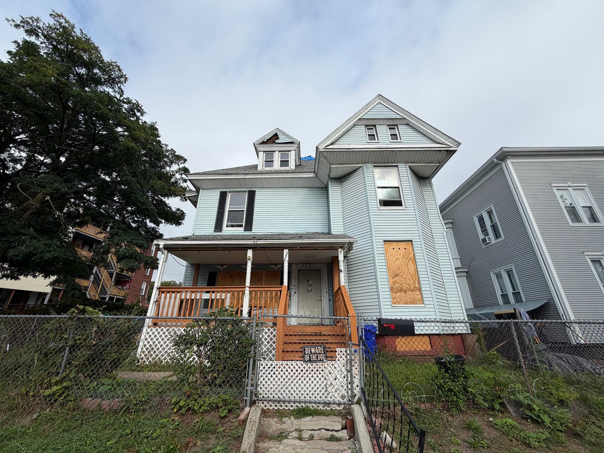 171 Beech St, Holyoke MA 01040