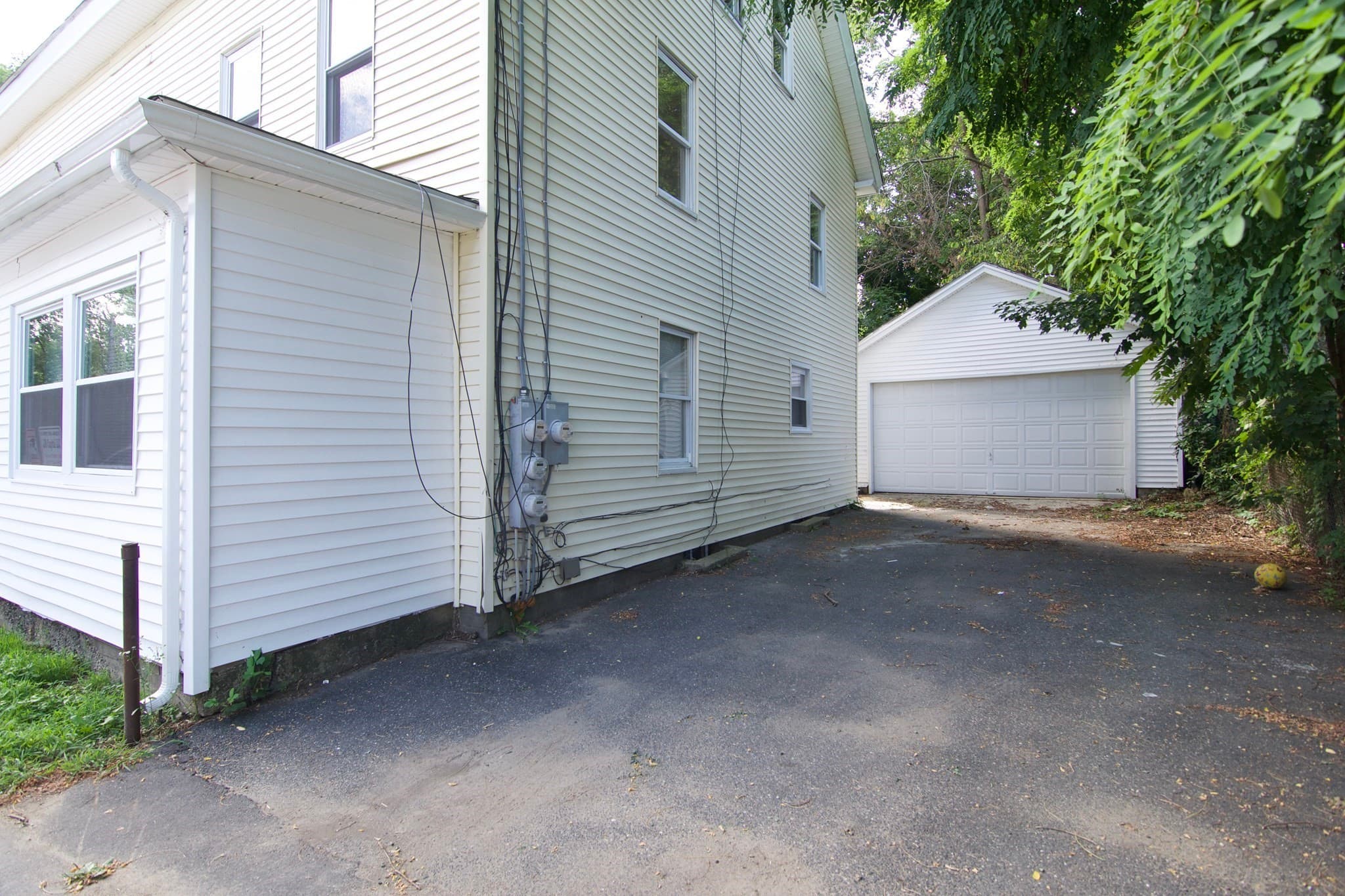 3 Family at 11-13 Webb Ct, Ware MA 01082, Ware, photo 3 of 42