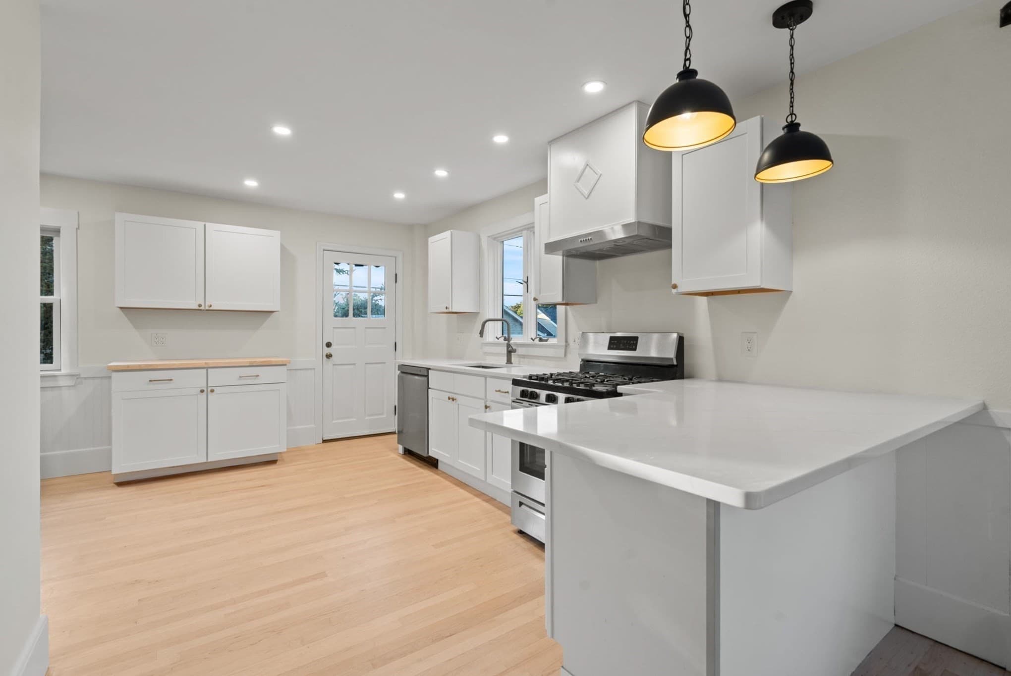 Single Family Residence at 42 Chase Street, Danvers MA 01923, Danvers, photo 12 of 37
