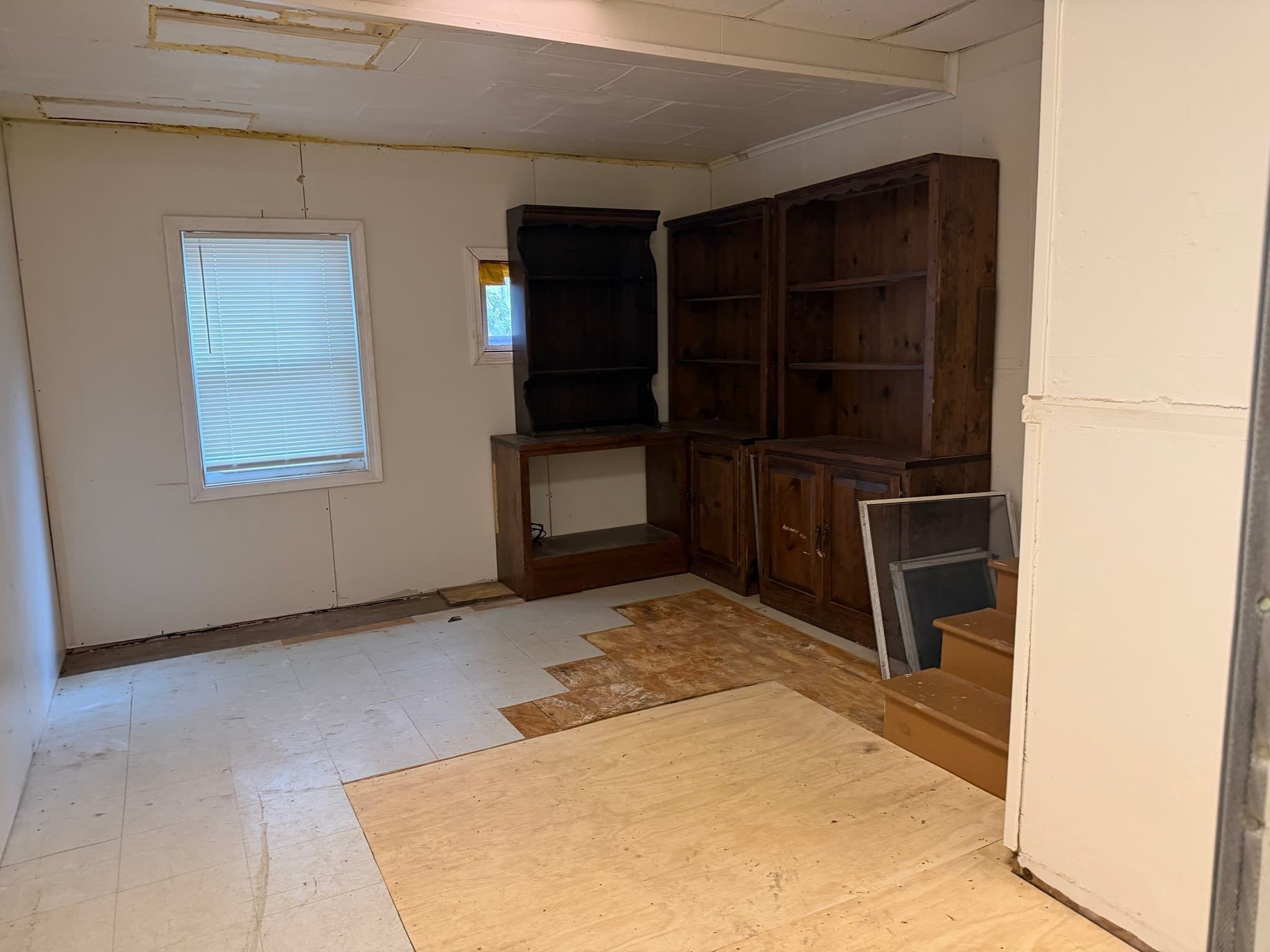 4 Family - 4 Units Up/Down at 135-137 Elm St, Southbridge MA 01550, Southbridge, photo 13 of 20