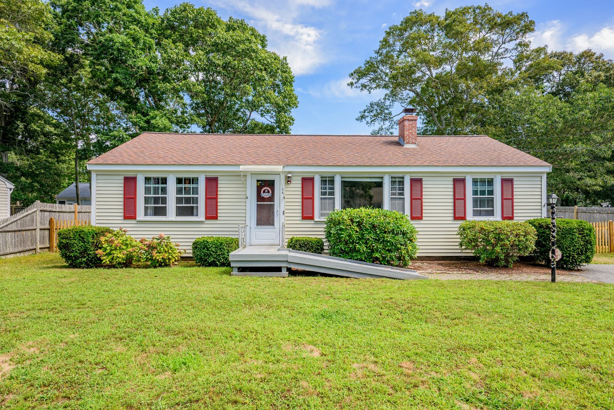 54 Holly, Yarmouth MA 02664
