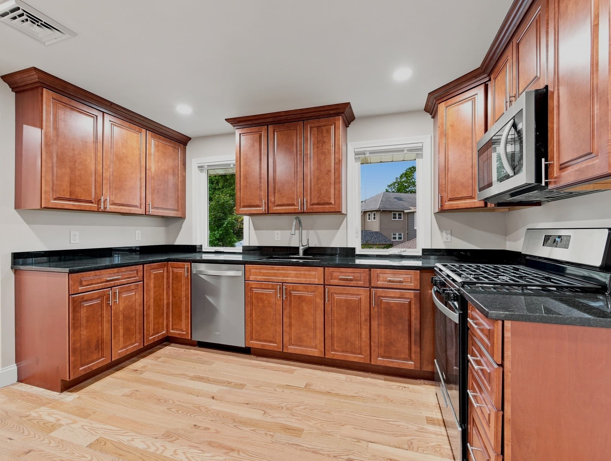 Condominium at 114 Payson Rd. # 2, Belmont MA 02478, Belmont, photo 9 of 38
