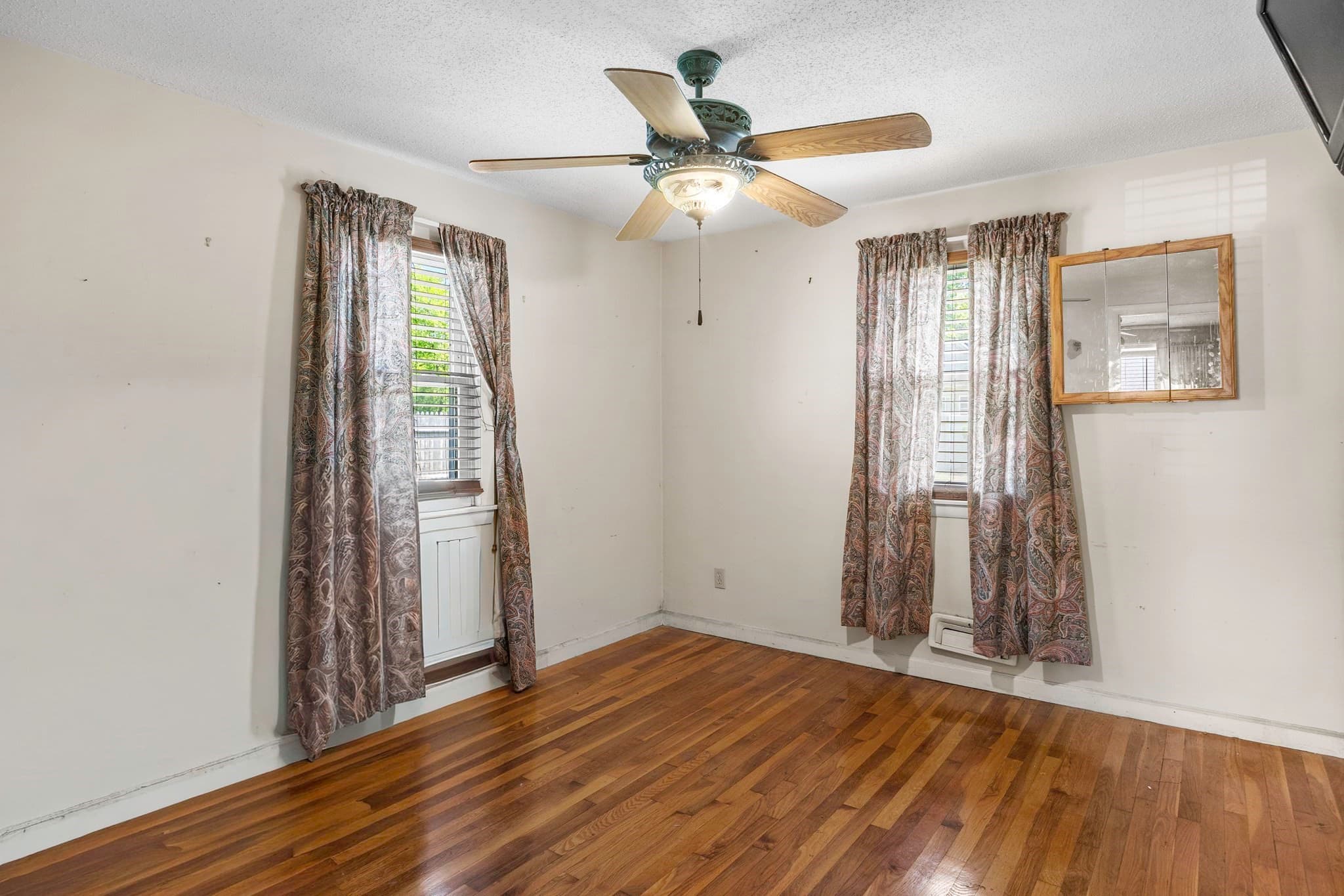 Single Family Residence at 133 Denwall Dr, Springfield MA 01119, Springfield, photo 13 of 27