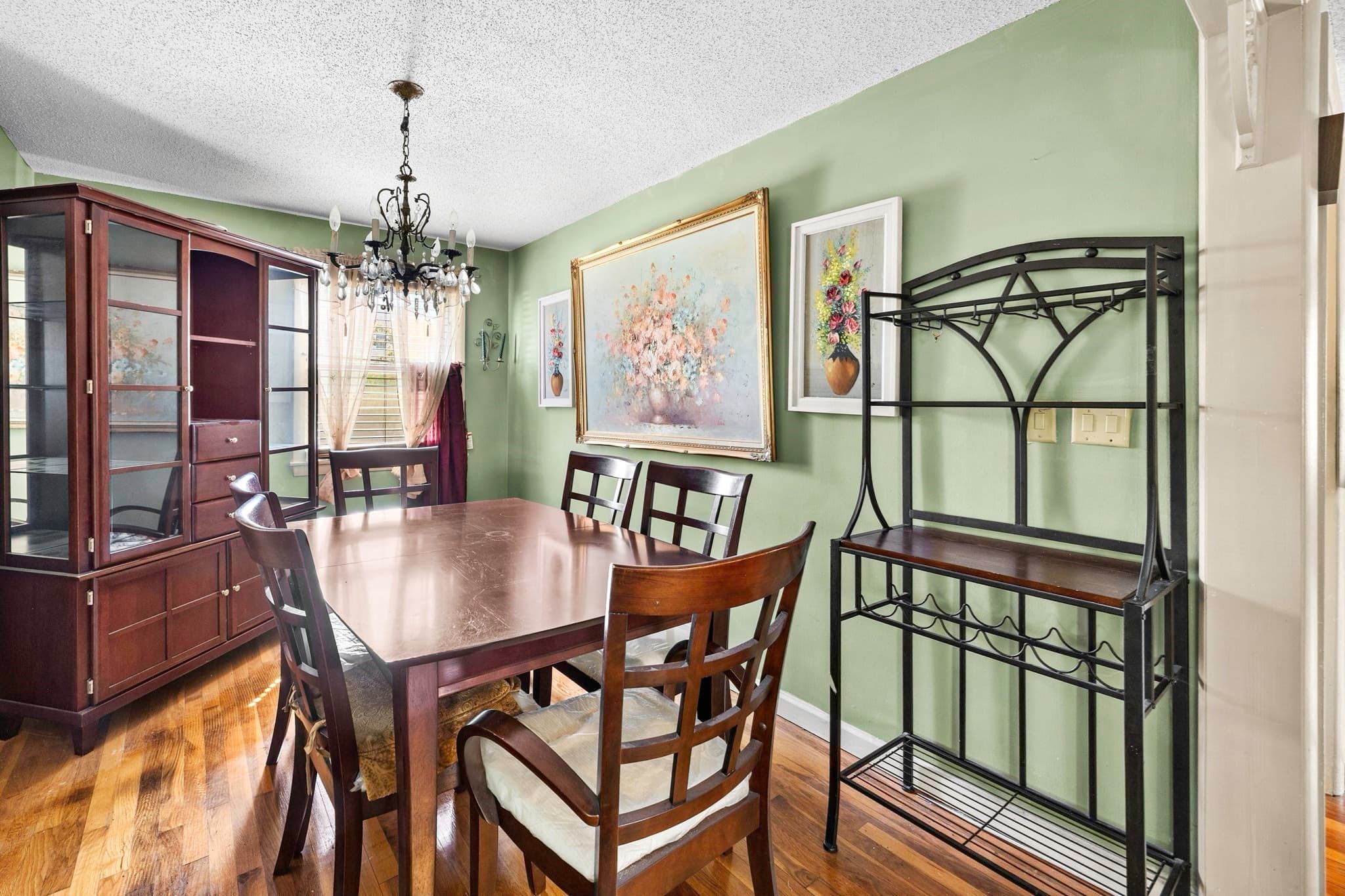 Single Family Residence at 133 Denwall Dr, Springfield MA 01119, Springfield, photo 12 of 27