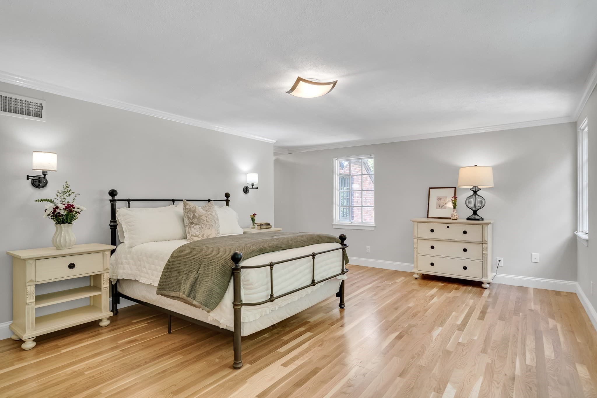 Single Family Residence at 72 Beverly Rd, Brookline MA 02467, Brookline, photo 21 of 42