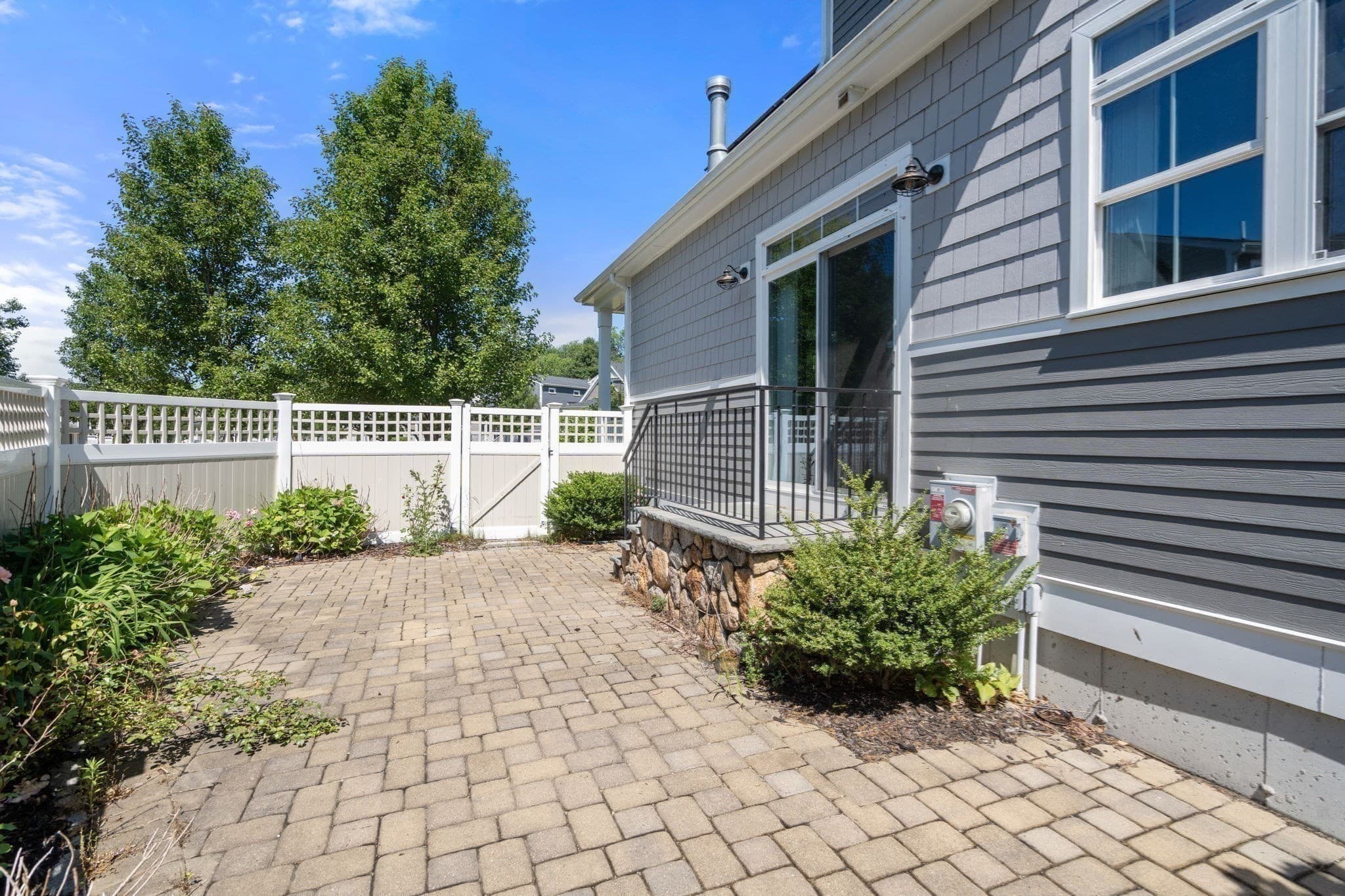 Condominium at 13 Boydes Xing # 12, Norfolk MA 02056, Norfolk, photo 4 of 42