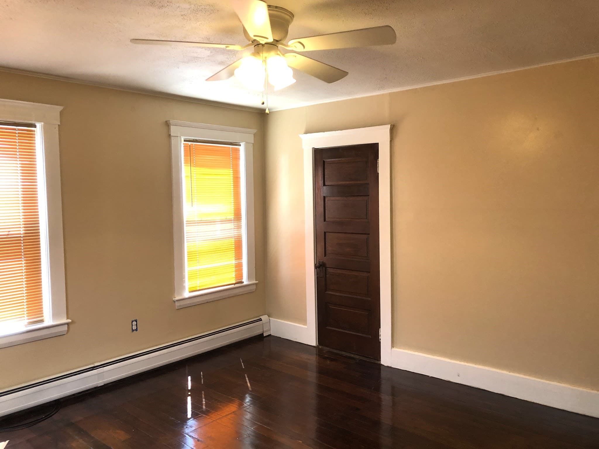 3 Family at 26 Jerome Pl, Leominster MA 01453, Leominster, photo 14 of 39