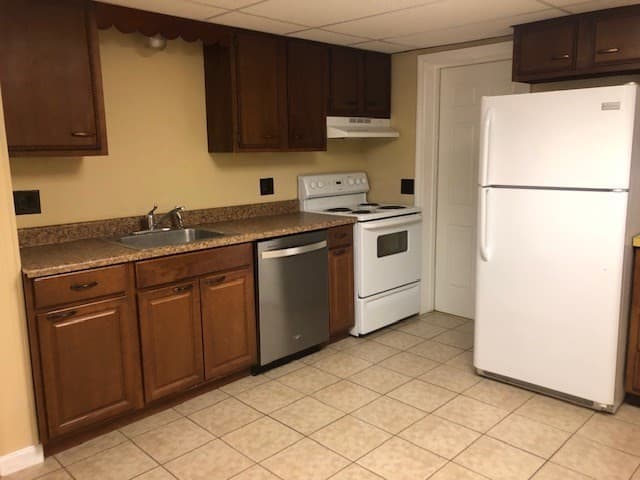 3 Family at 26 Jerome Pl, Leominster MA 01453, Leominster, photo 21 of 39