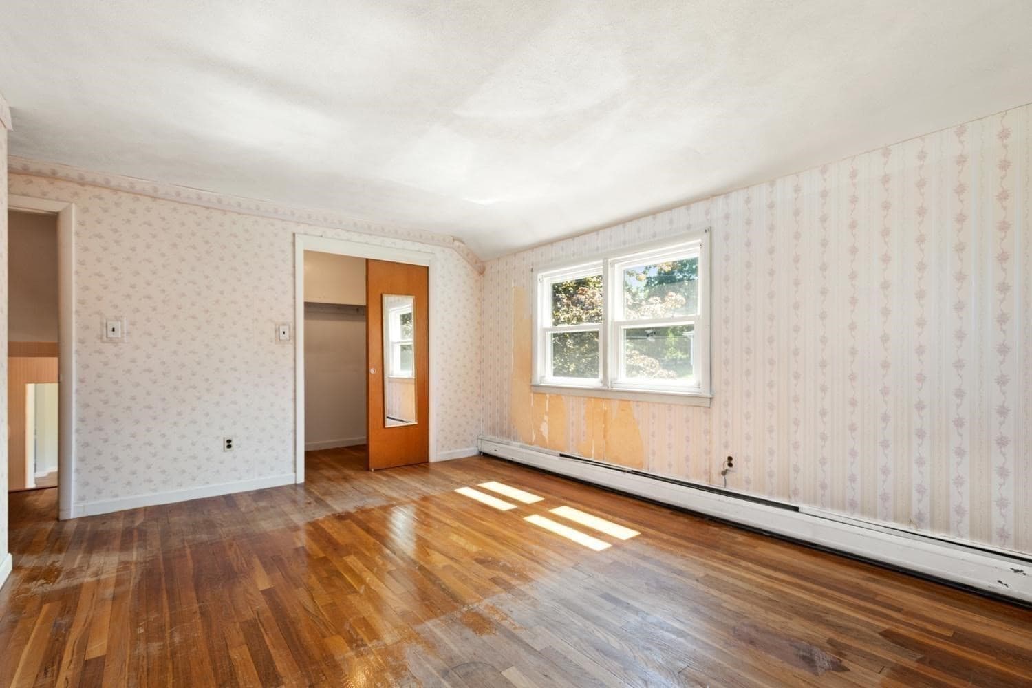 Single Family Residence at 4 Mayflower, Stoneham MA 02180, Stoneham, photo 18 of 32
