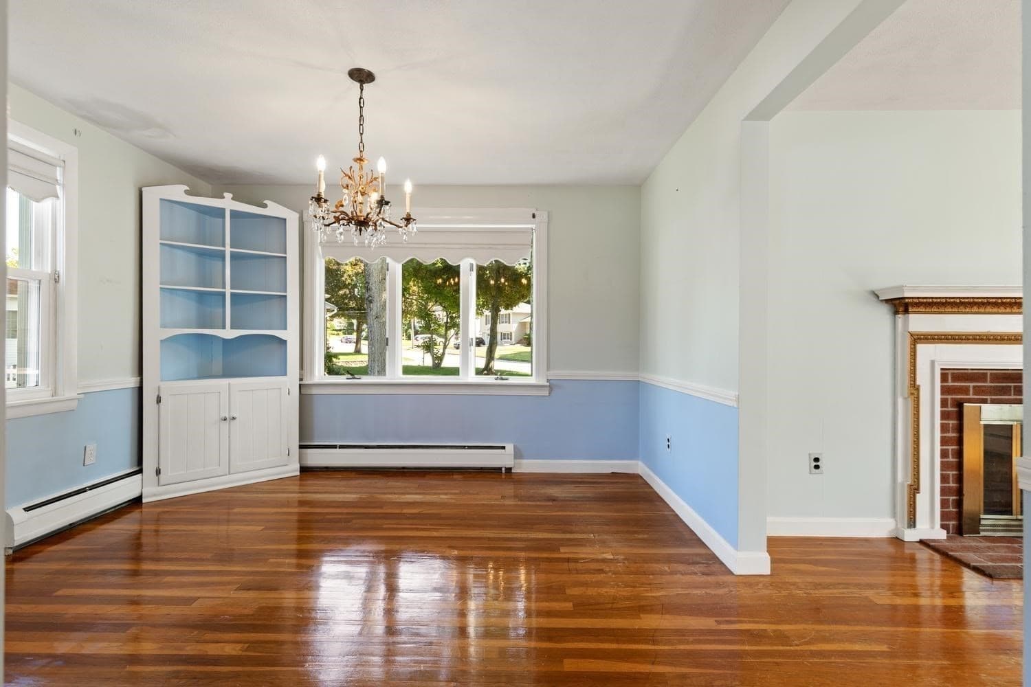 Single Family Residence at 4 Mayflower, Stoneham MA 02180, Stoneham, photo 8 of 32