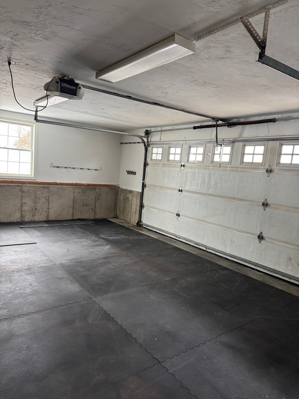 Single Family Residence at 1015 Forbes St, New Bedford MA 02745, New Bedford, photo 12 of 12