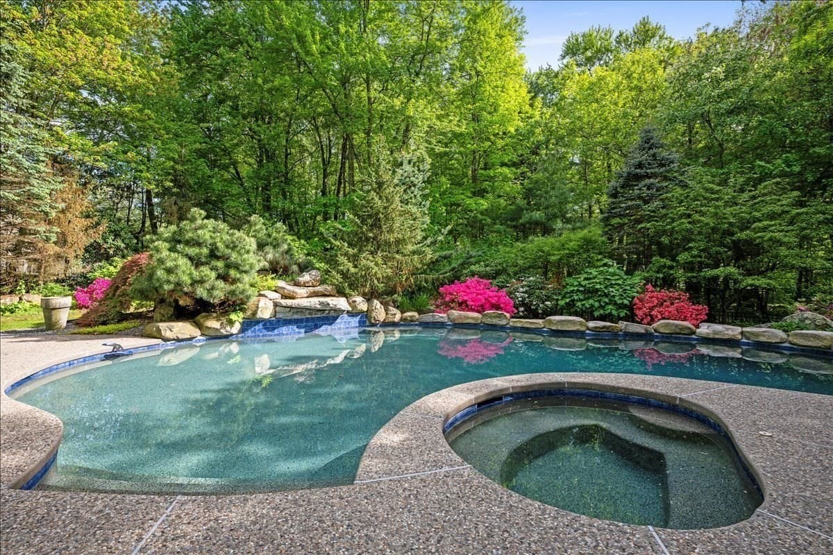 Single Family Residence at 1 Thistle Hill Ln, Westborough MA 01581, Westborough, photo 42 of 42