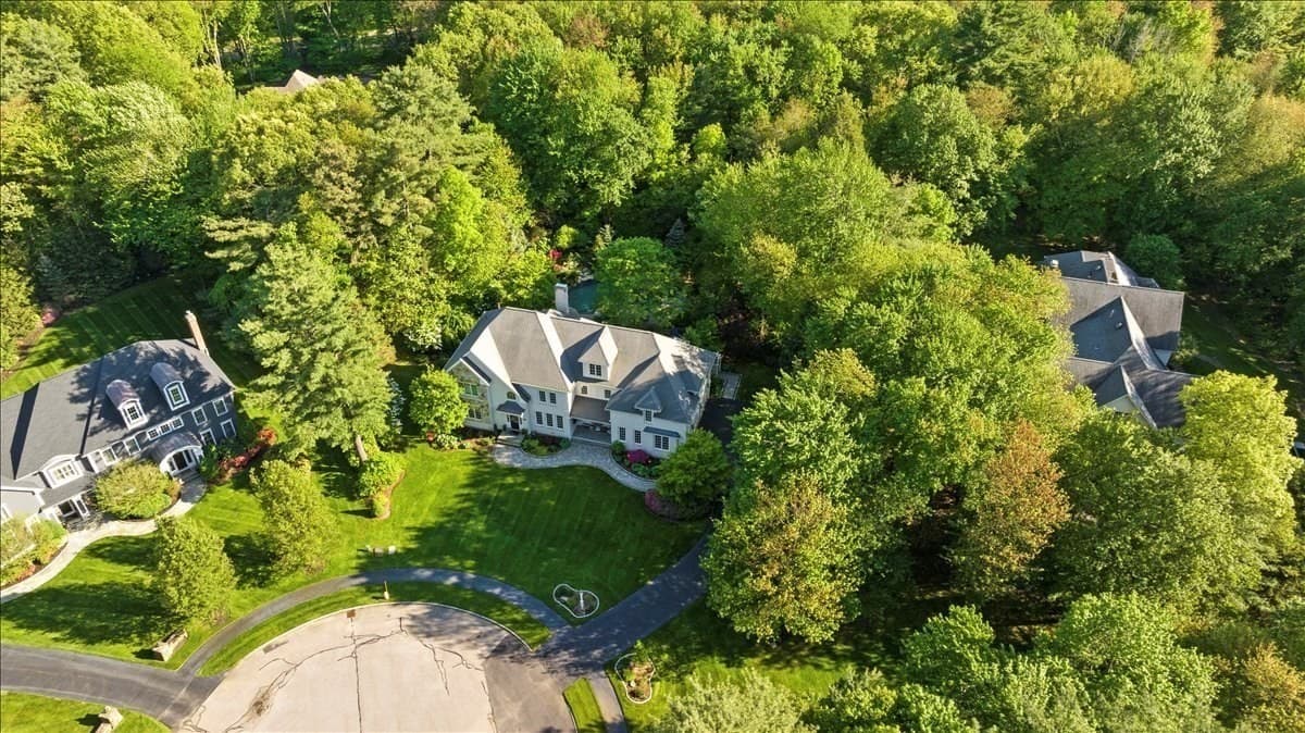 Single Family Residence at 1 Thistle Hill Ln, Westborough MA 01581, Westborough, photo 3 of 42