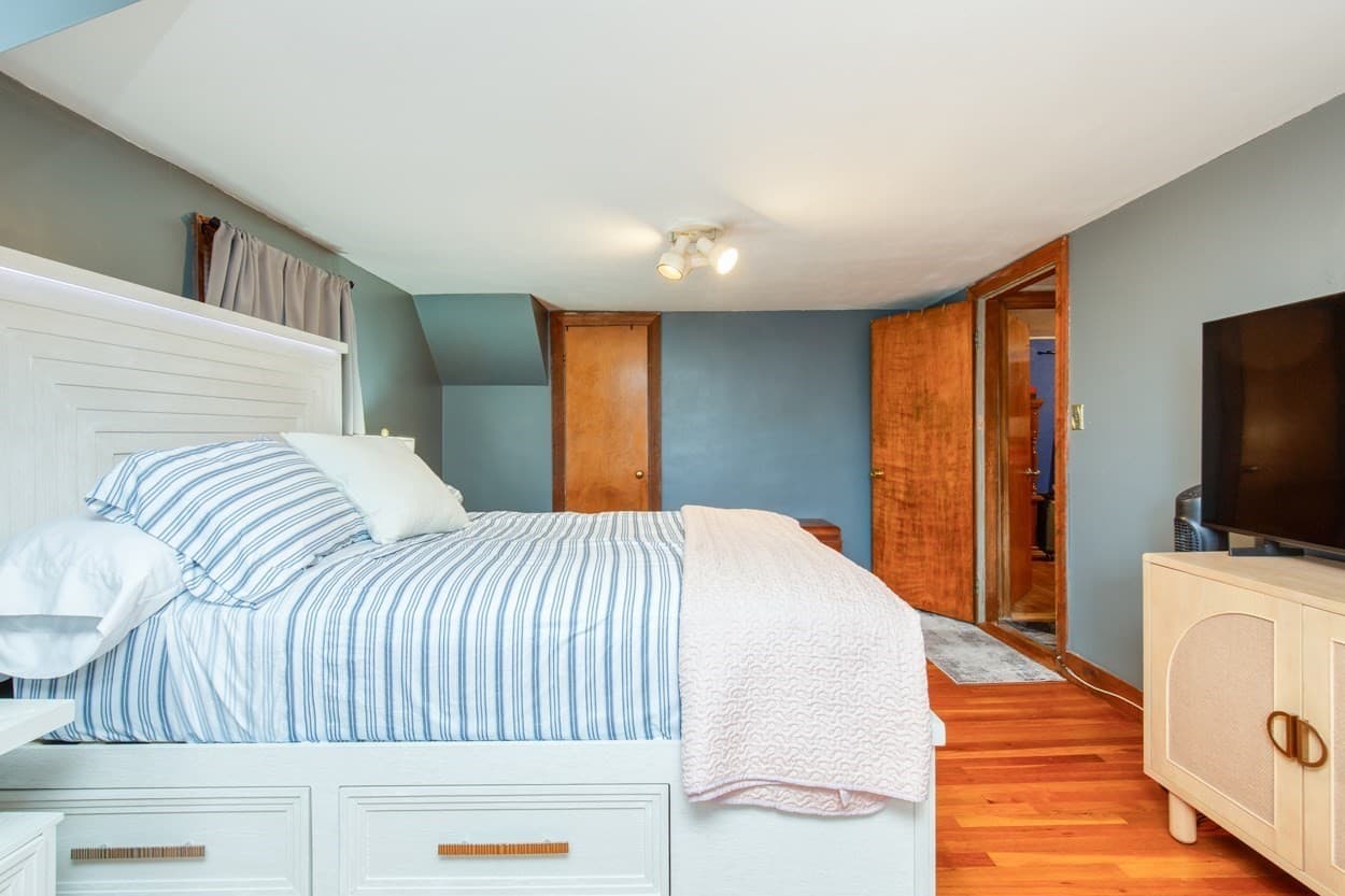 Single Family Residence at 119 Lawrence St, Methuen MA 01844, Methuen, photo 23 of 32