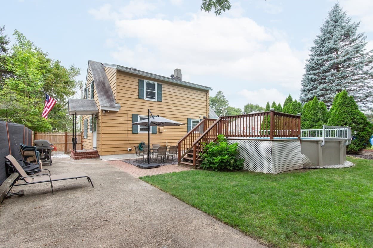 Single Family Residence at 119 Lawrence St, Methuen MA 01844, Methuen, photo 2 of 32