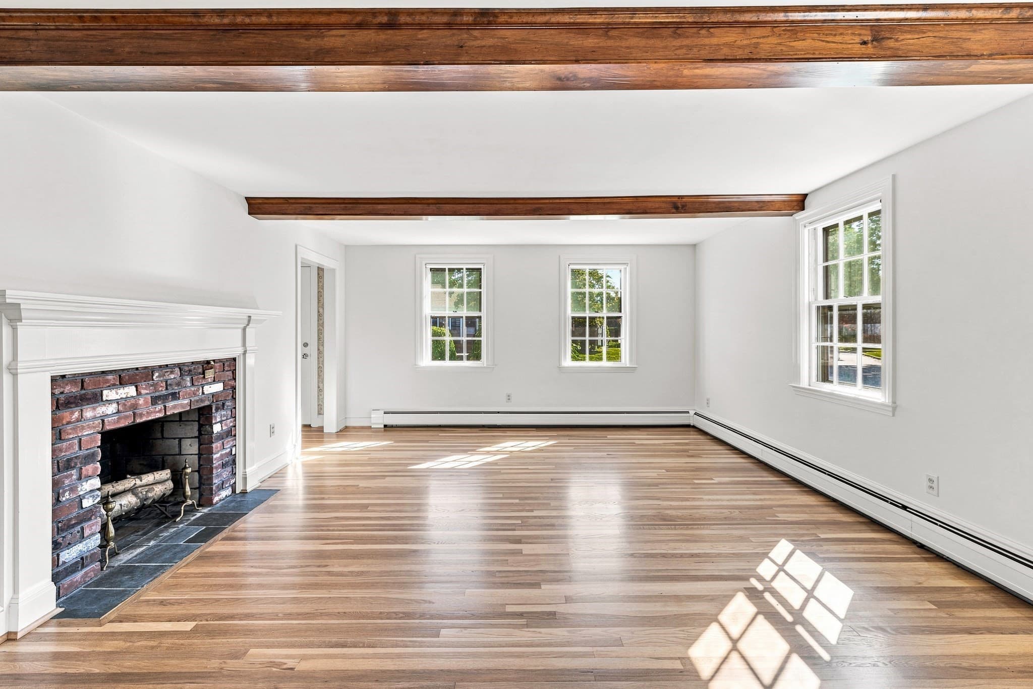 Single Family Residence at 189 Adelaide St, New Bedford MA 02745, New Bedford, photo 10 of 42