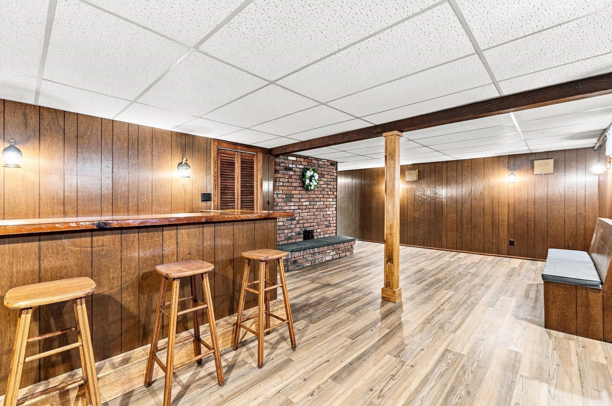 Single Family Residence at 189 Adelaide St, New Bedford MA 02745, New Bedford, photo 33 of 42