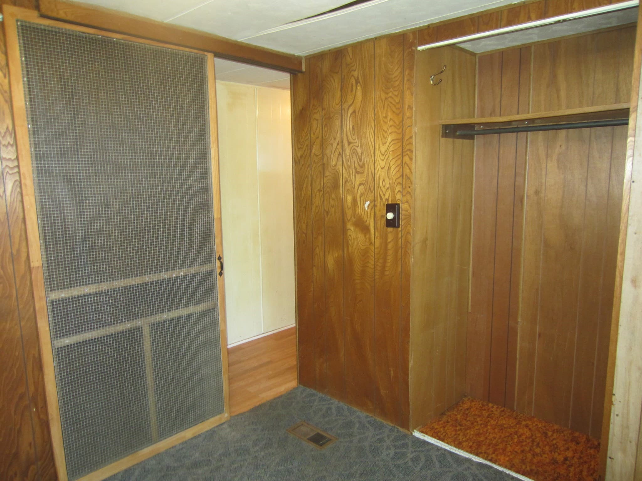 Mobile Home at 8 Kristen Ln, Wareham MA 02571, Wareham, photo 13 of 22