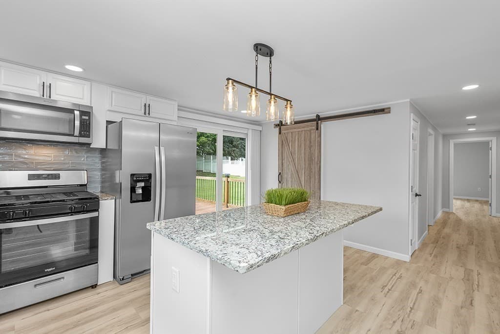 59 Racicot Ave, Webster MA 01570