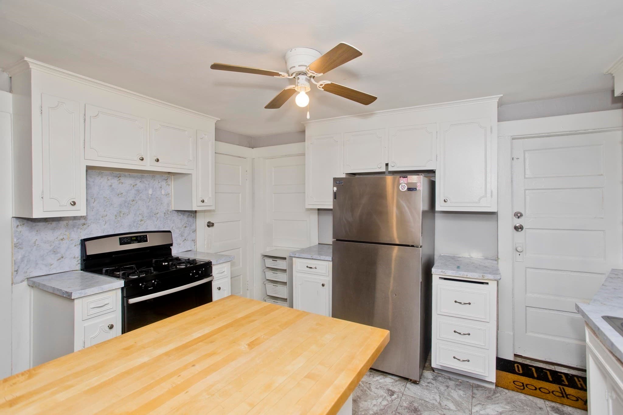 Multi Family at 104 Narragansett St, Springfield MA 01107, Springfield, photo 12 of 42