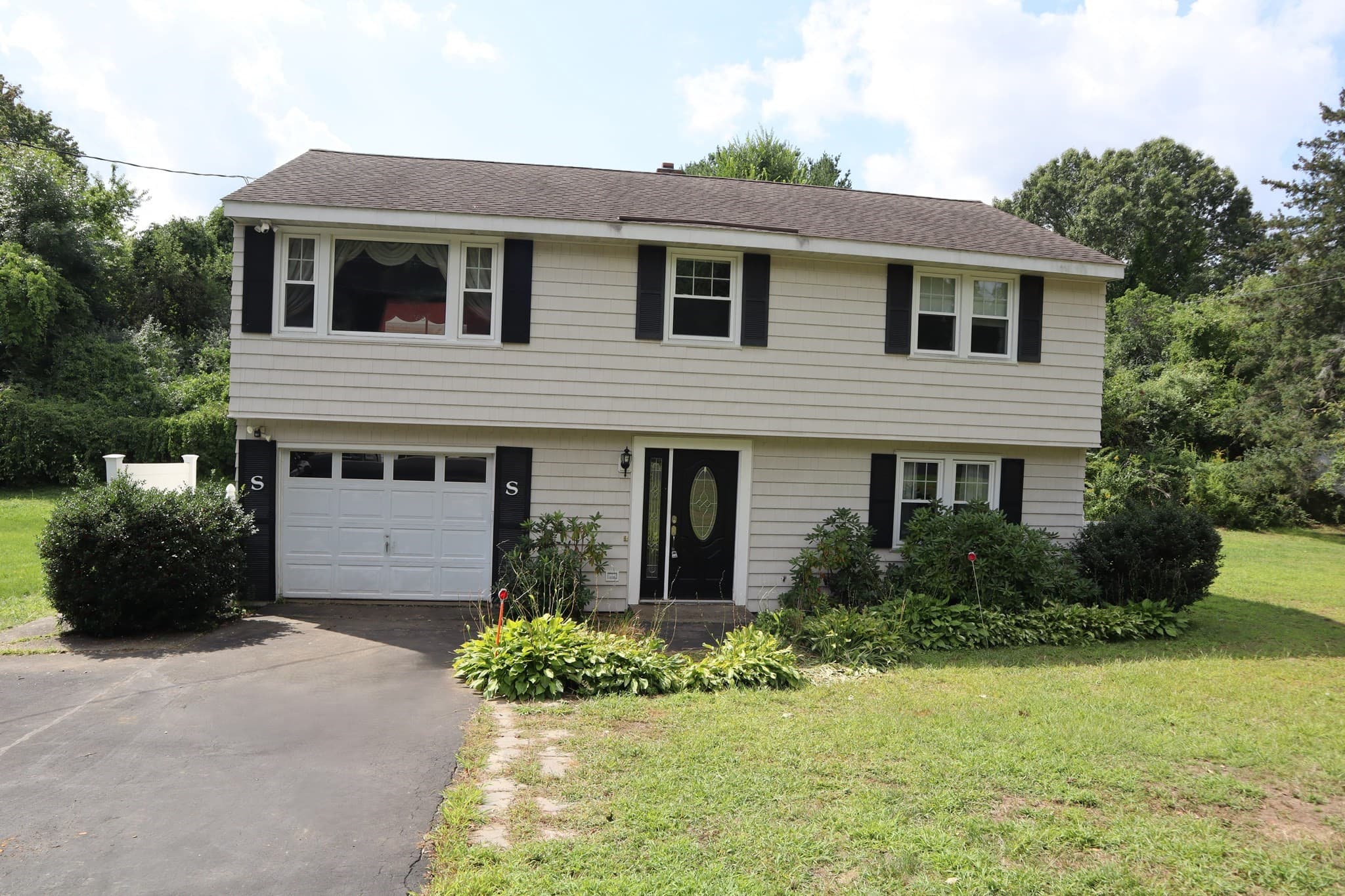 29 Fayette Rd, Bedford MA 01730