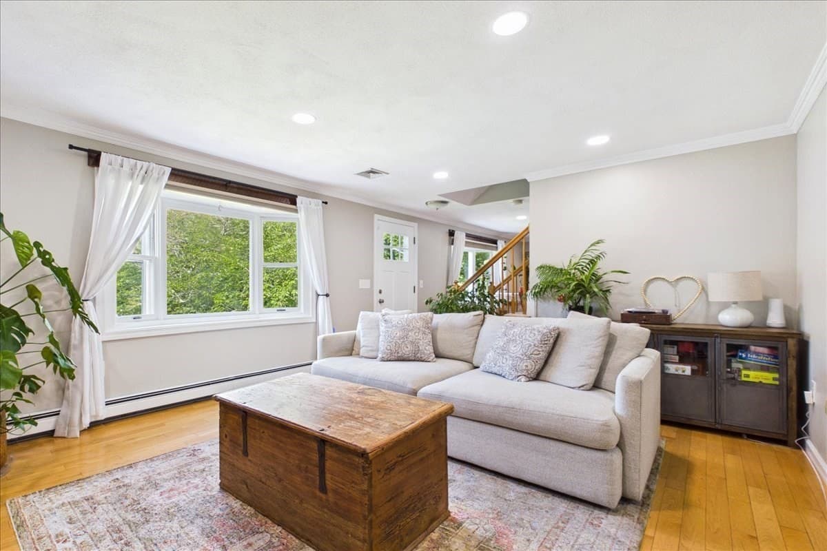Single Family Residence at 77 Briar Rd, Taunton MA 02780, photo 4 of 34
