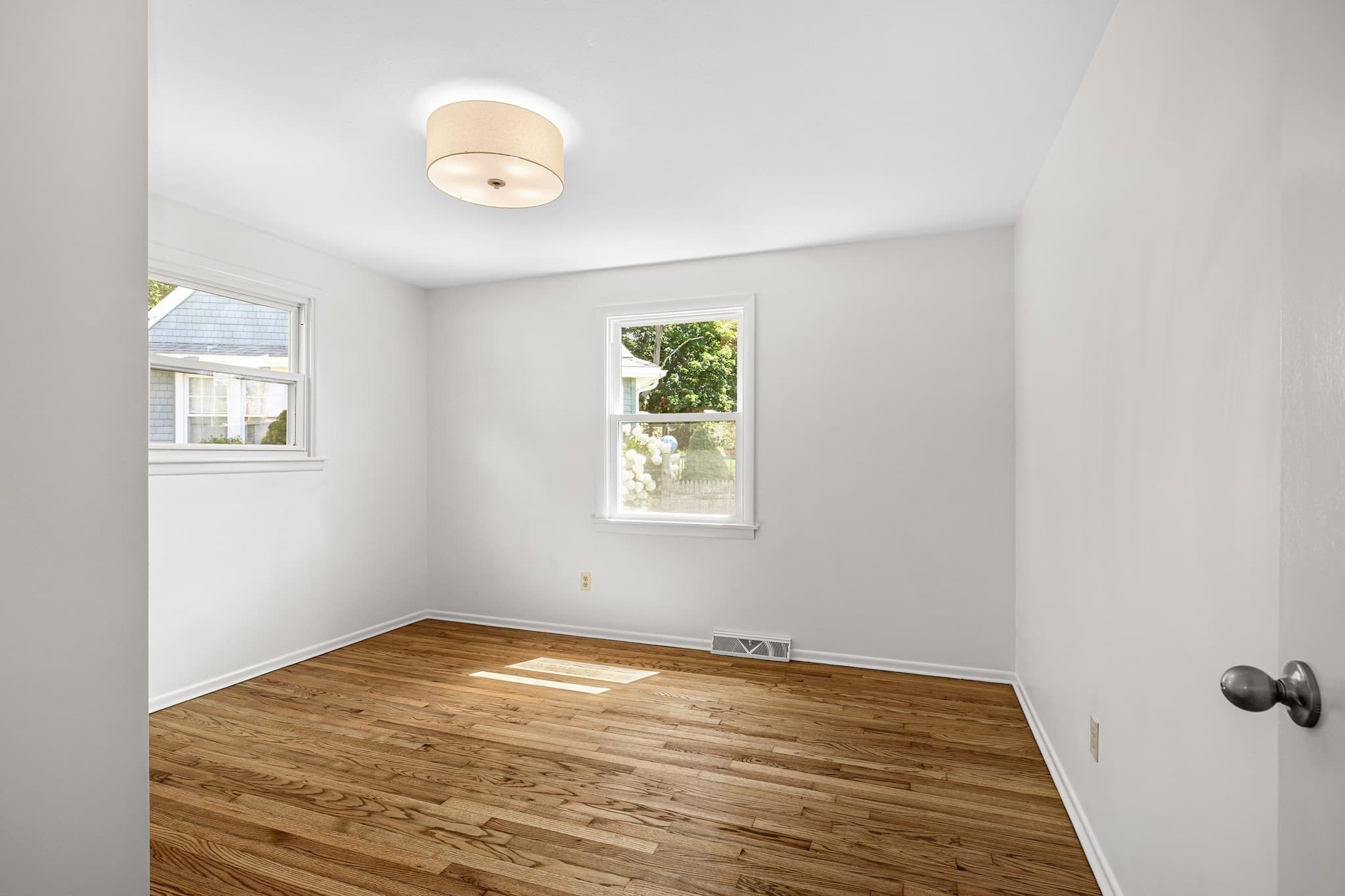 Single Family Residence at 1747 Highland Avenue, Fall River MA 02720, Fall River, photo 27 of 38