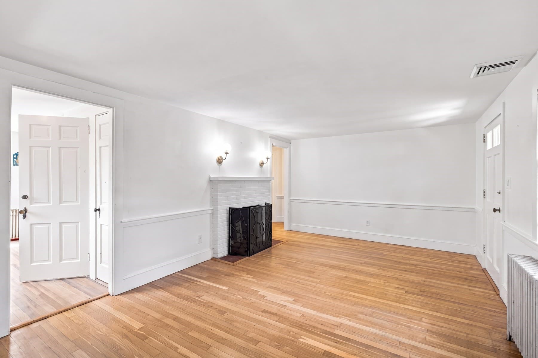 Single Family Residence at 35 Walnut St, Barnstable MA 02601, Barnstable, photo 5 of 29