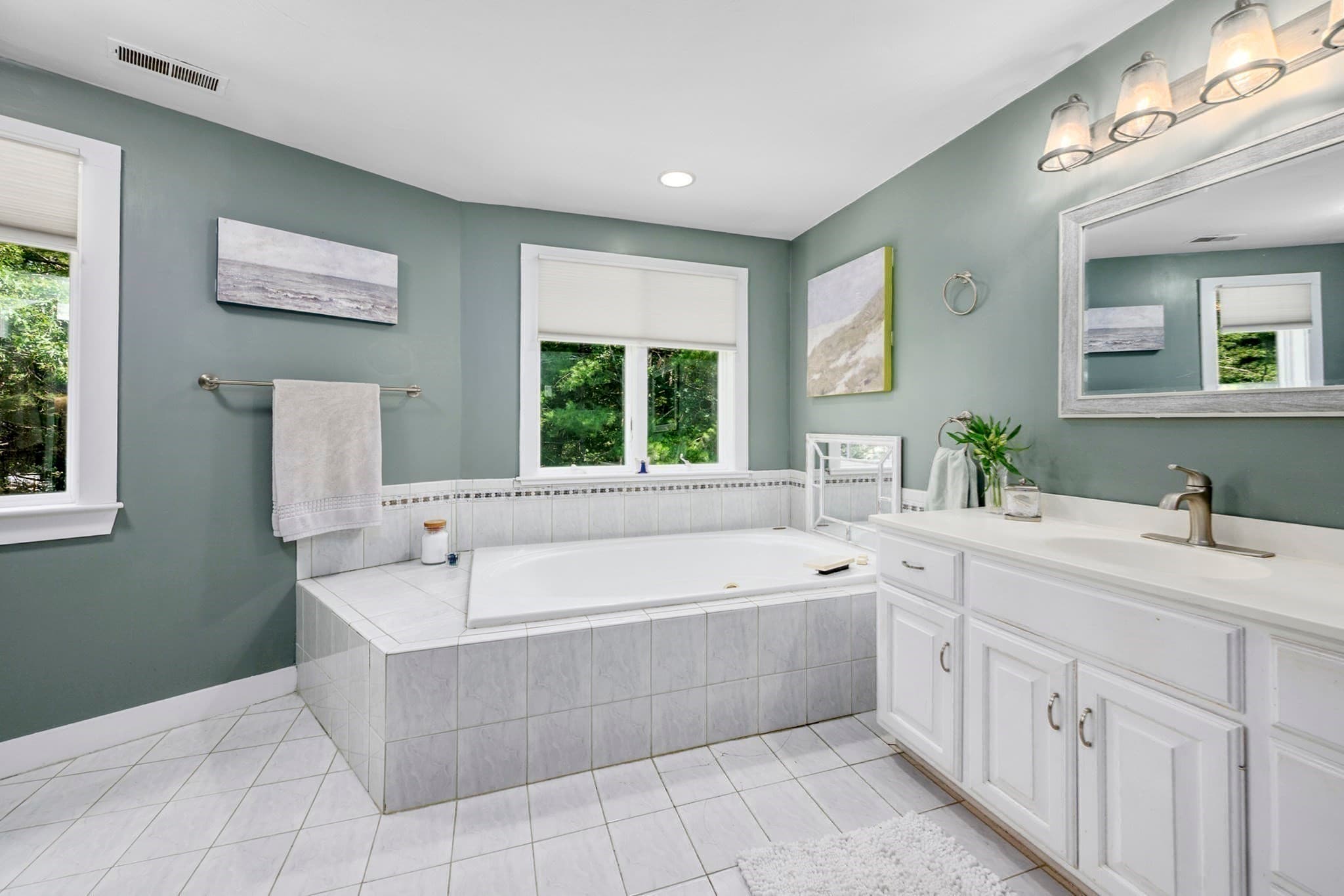Single Family Residence at 3 Sleepy Hollow Ln, Sandwich MA 02563, Sandwich, photo 23 of 36