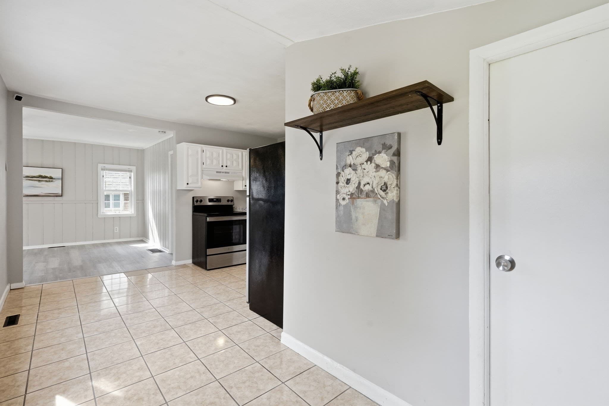 Single Family Residence at 66 Upland, Springfield MA 01104, Springfield, photo 6 of 41