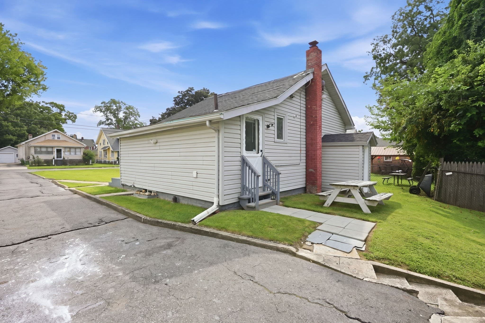Single Family Residence at 66 Upland, Springfield MA 01104, Springfield, photo 30 of 41