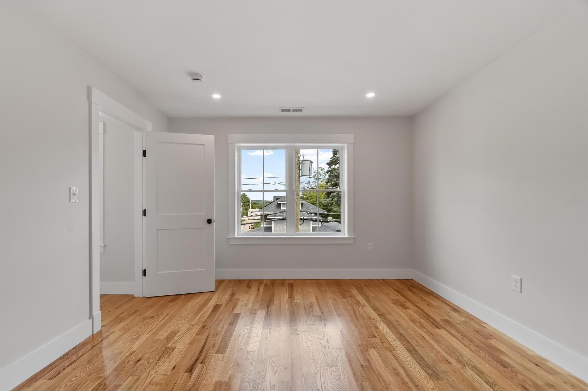 Single Family Residence at 688 Westford St, Lowell MA 01851, Lowell, photo 30 of 42