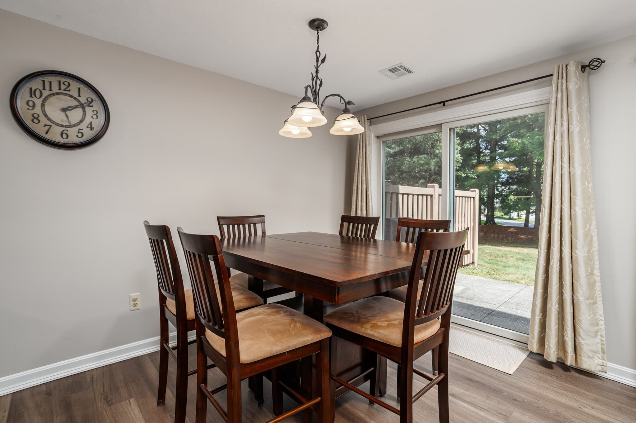 Condominium at 512 Ridgefield Cir # C, Clinton MA 01510, Clinton, photo 8 of 30