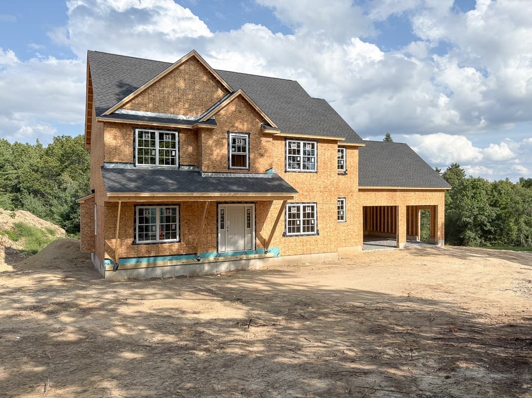232 West Townsend Rd, Lunenburg MA 01462