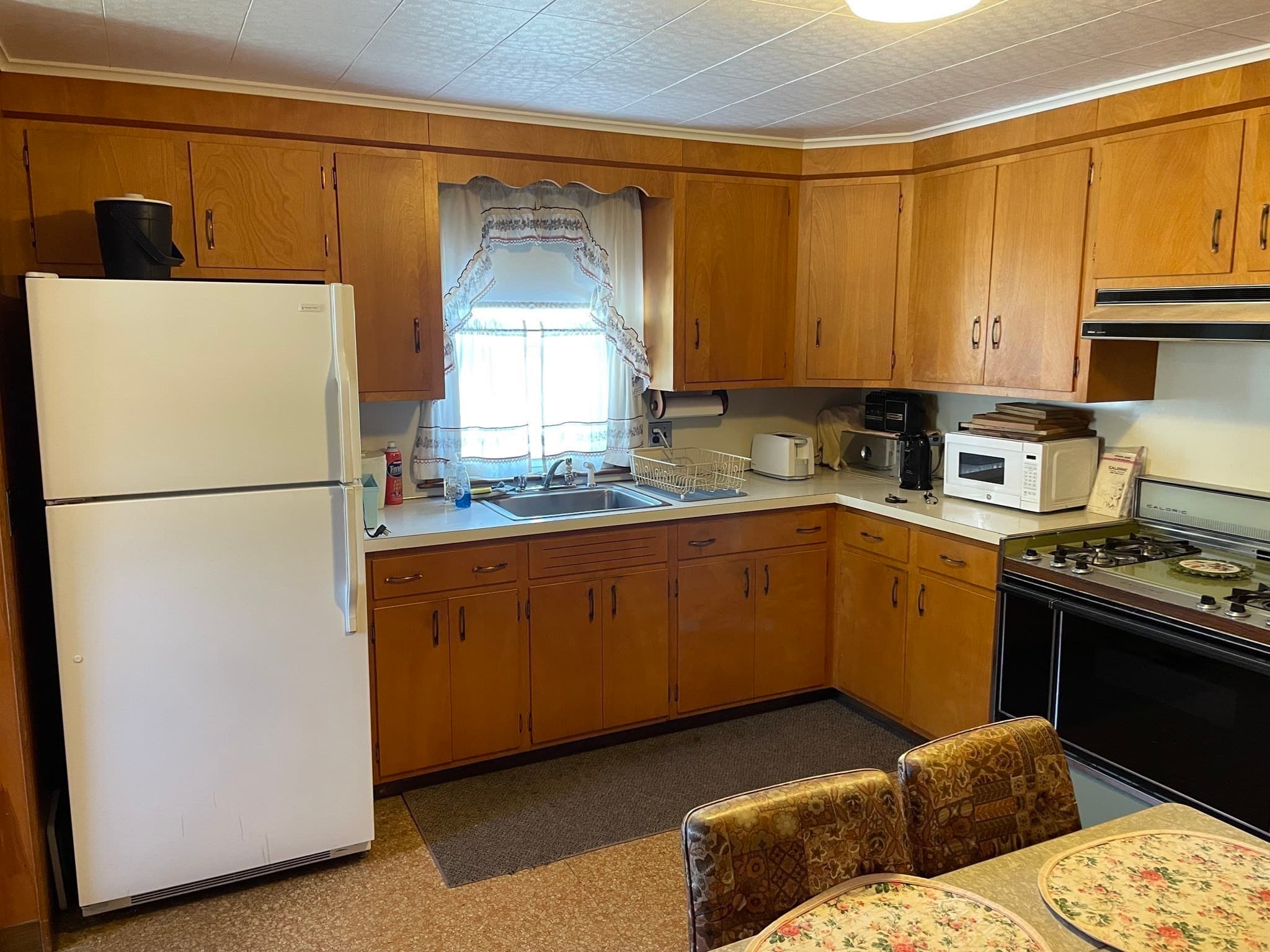 2 Family - 2 Units Up/Down at 71-73 Fowler St, Mansfield MA 02048, Mansfield, photo 4 of 15