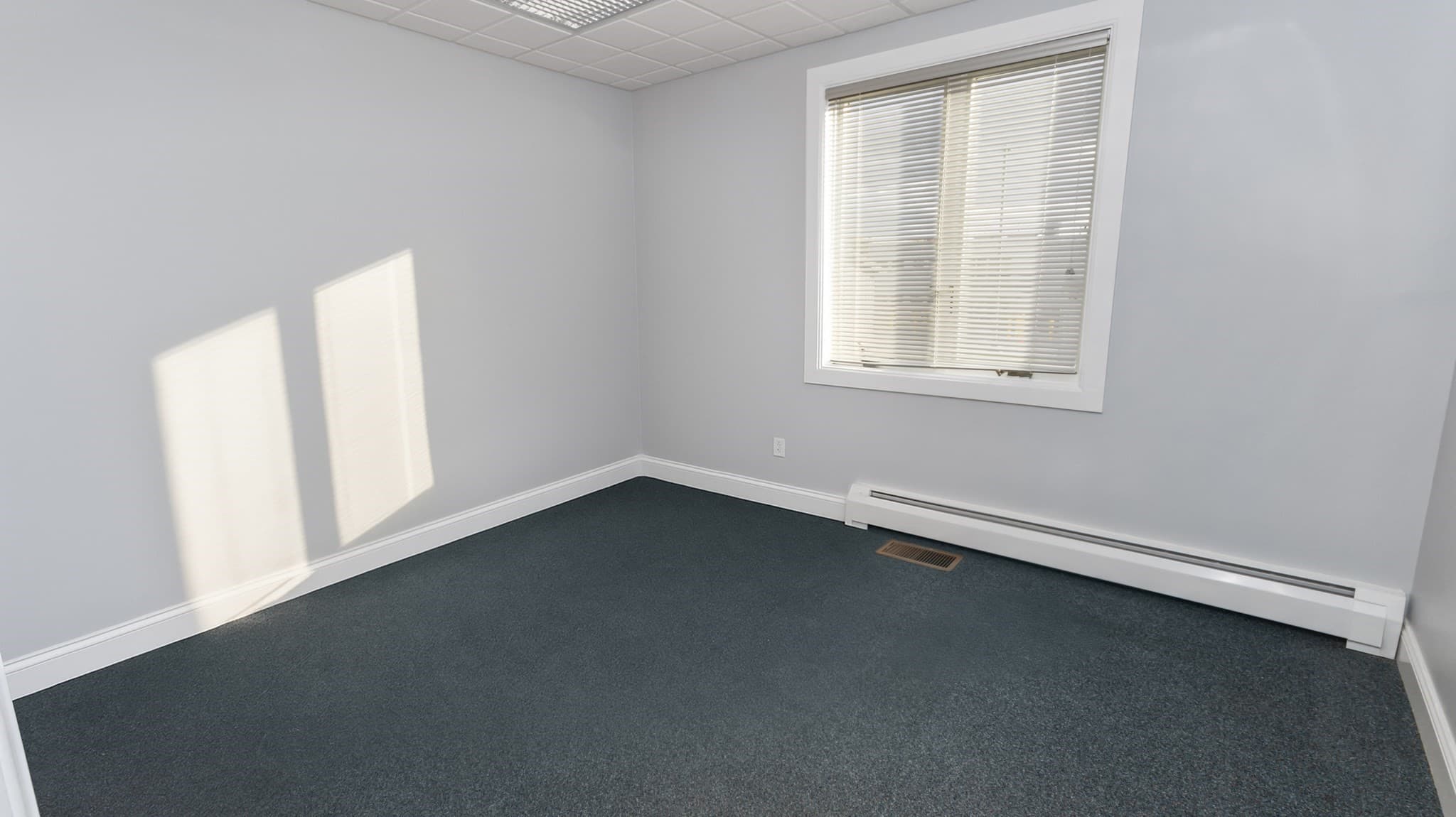 Commercial Sale at 104 Bridge Rd, Salisbury MA 01952, Salisbury, photo 13 of 42