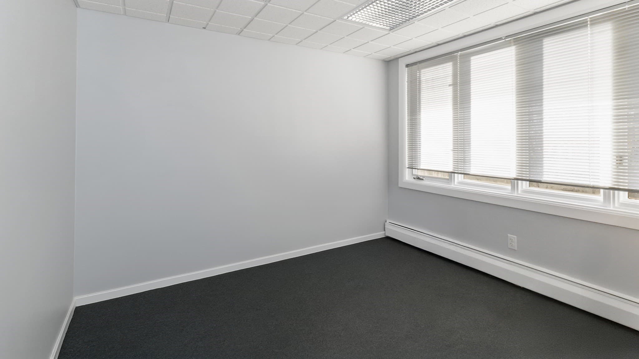 Commercial Sale at 104 Bridge Rd, Salisbury MA 01952, Salisbury, photo 16 of 42