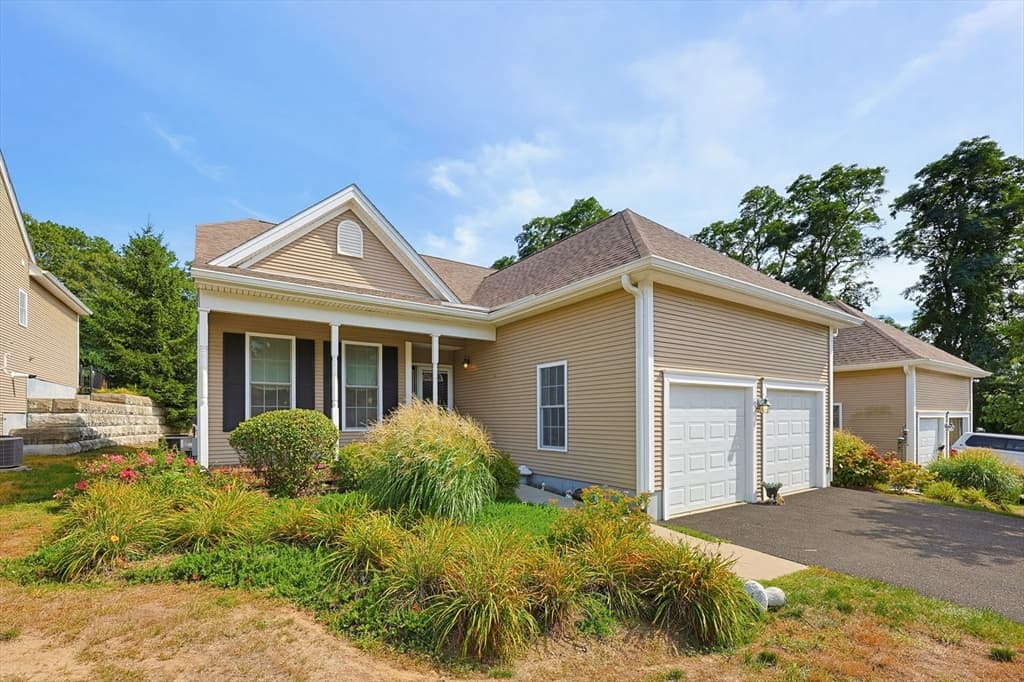 Condominium at 109 Old Field Road # 109, Plymouth MA 02360, Plymouth, photo 2 of 42