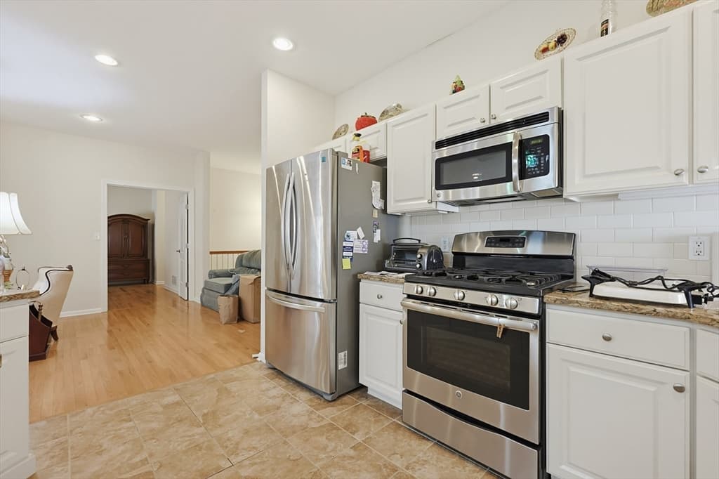 Condominium at 109 Old Field Road # 109, Plymouth MA 02360, Plymouth, photo 3 of 42