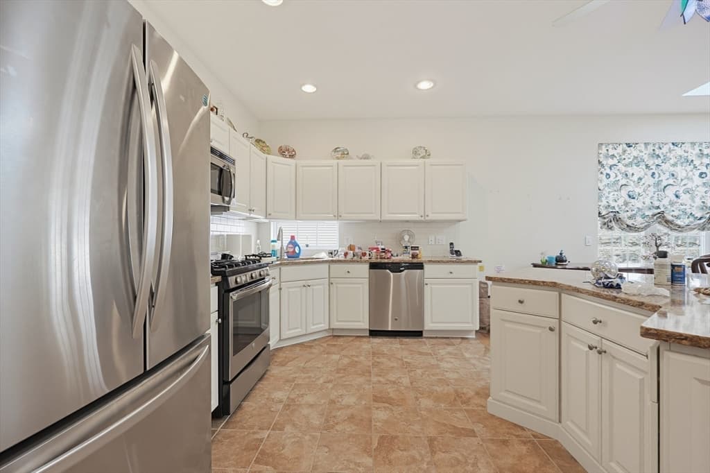 Condominium at 109 Old Field Road # 109, Plymouth MA 02360, Plymouth, photo 4 of 42