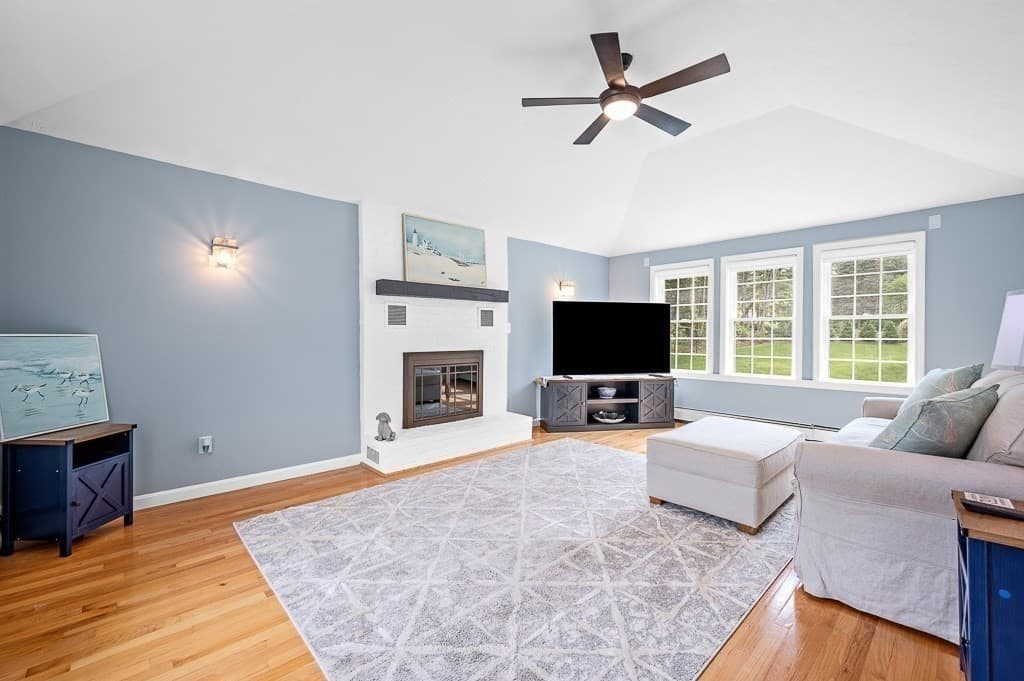 Single Family Residence at 73 Minehan Ln, Marlborough MA 01752, Marlborough, photo 10 of 42