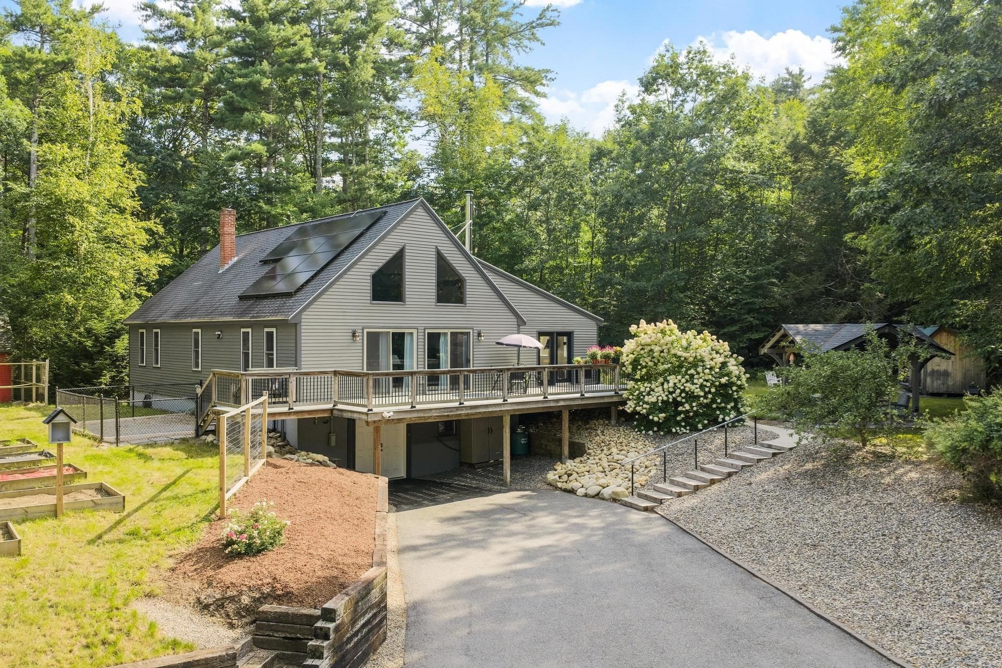 Single Family Residence at 737 New West Townsend Rd, Lunenburg MA 01462, Lunenburg, photo 2 of 39