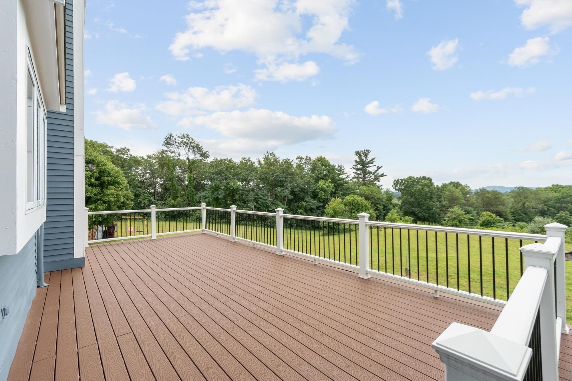 Single Family Residence at 370 Sunnyhill Rd, Lunenburg MA 01462, Lunenburg, photo 5 of 41