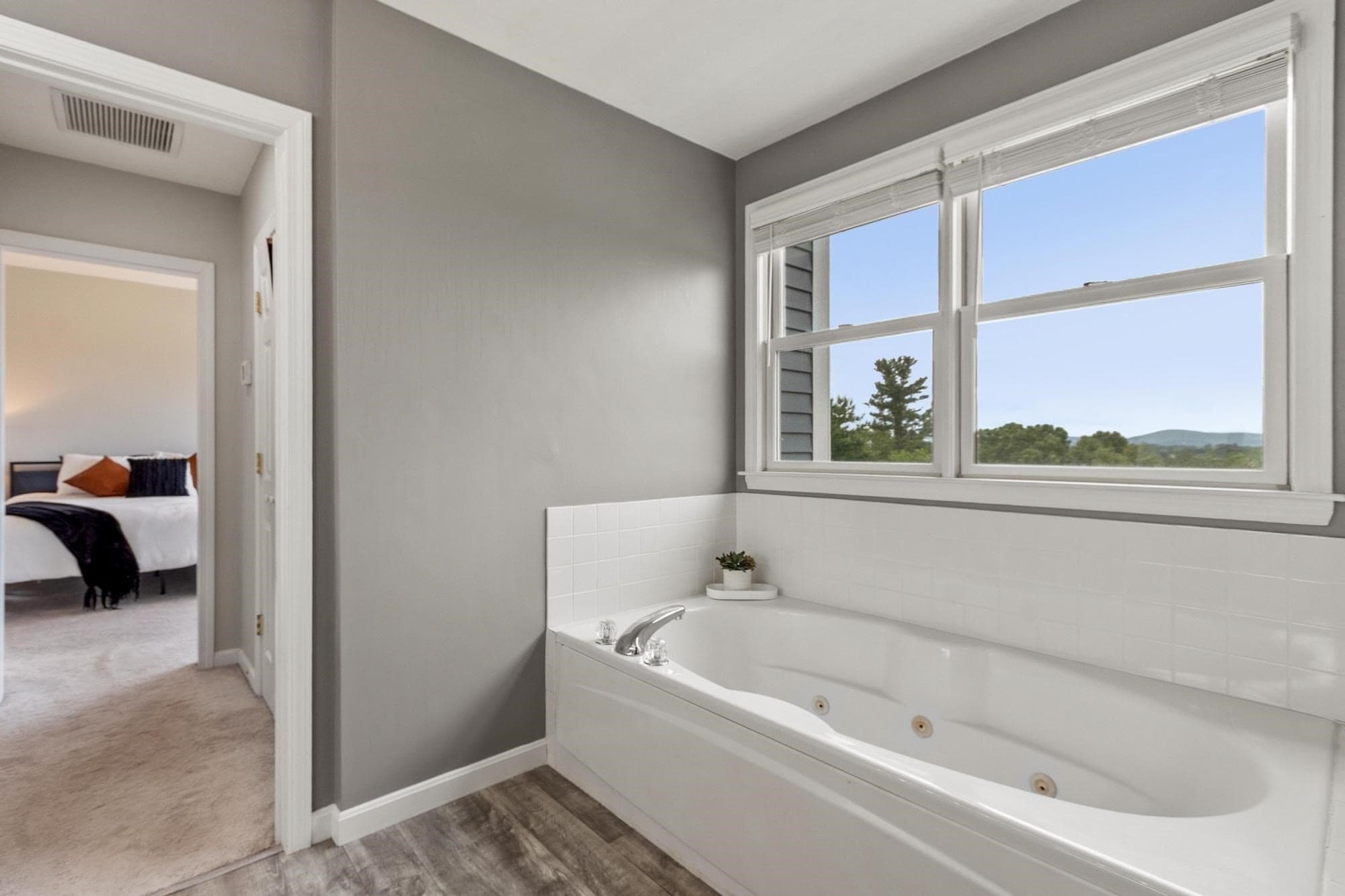 Single Family Residence at 370 Sunnyhill Rd, Lunenburg MA 01462, Lunenburg, photo 29 of 41